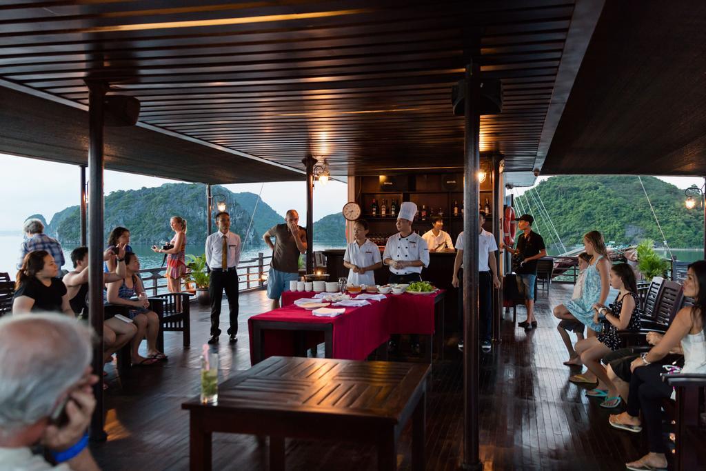 Halong Glory Legend Cruise Hotel Ha Long Exterior photo