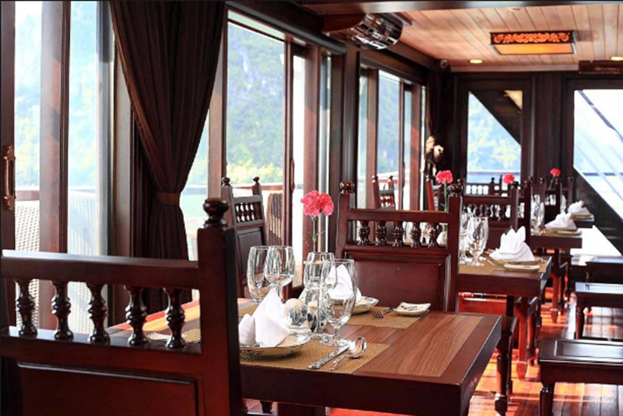 Halong Glory Legend Cruise Hotel Ha Long Exterior photo